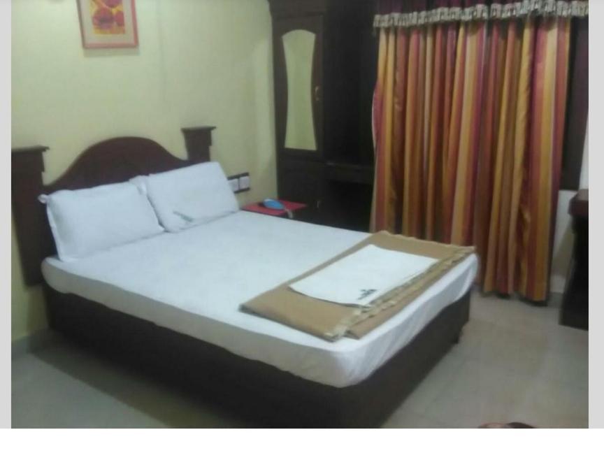 Hotel Priya Chengannur 部屋 写真